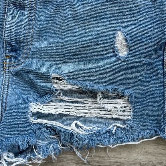 Forever 21 Blue Distressed Jean Shorts size 27 - Picture 6 of 8